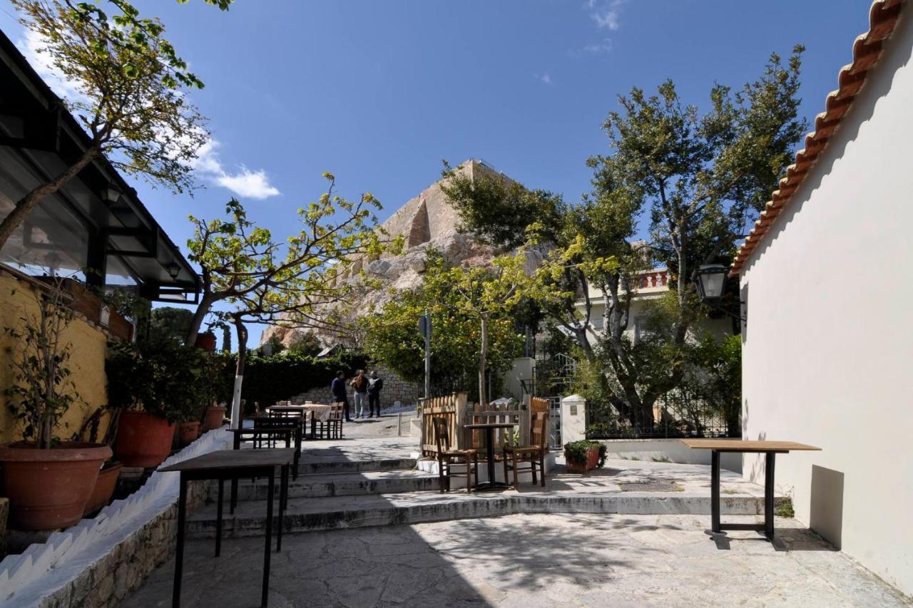 Historic Plaka Apartments アテネ エクステリア 写真