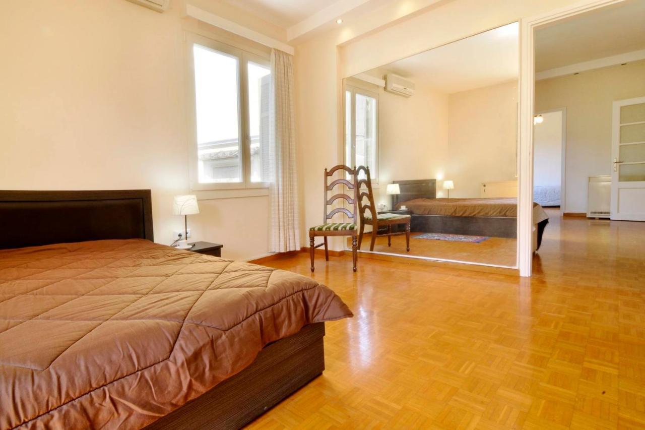 Historic Plaka Apartments アテネ エクステリア 写真