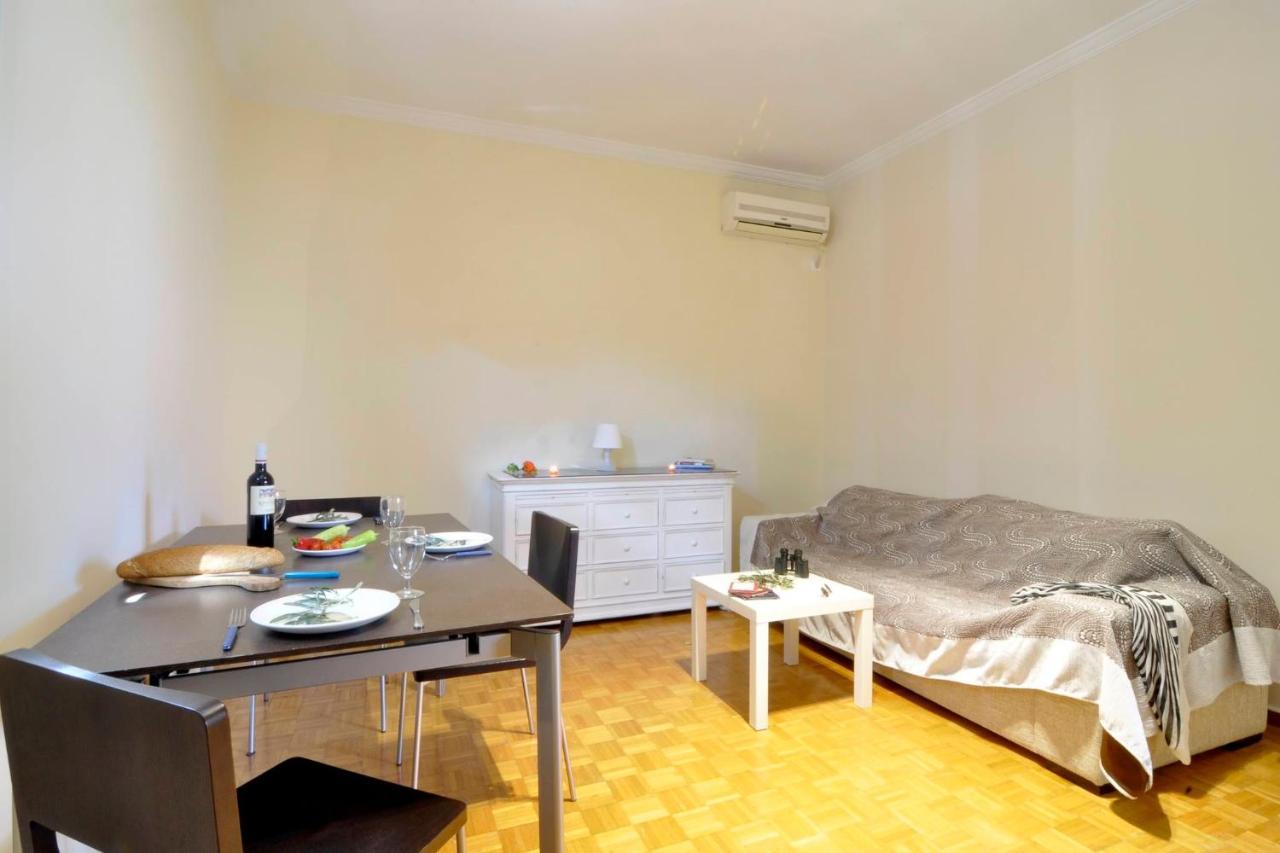 Historic Plaka Apartments アテネ エクステリア 写真